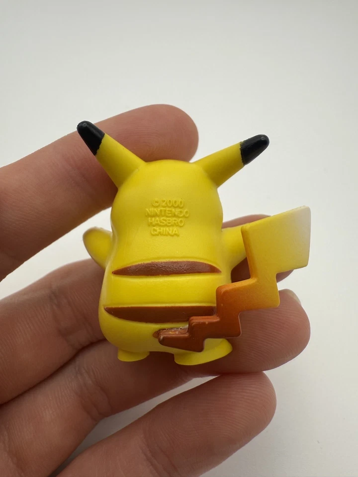 Pokémon Vintage 1998 Ash & Pikachu Deluxe Trainers Figure Complete Set - Image 4 of 4