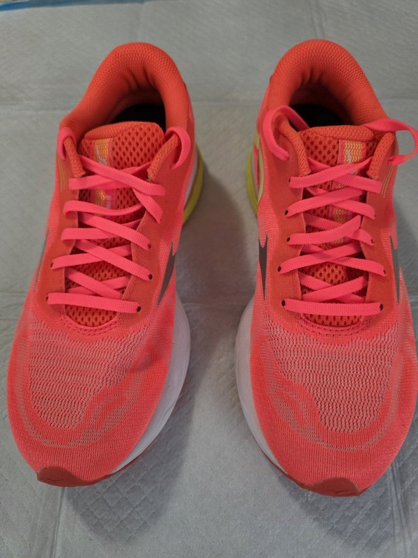 MIZUNO WOMEN'S WAVE ULTIMATE SHOES SIZE 8