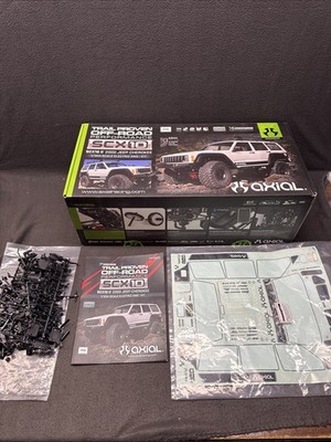 Axial SCX10 II 2000 Jeep Cherokee Empty Box Manual NO CAR Display Collectors Box