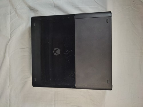 Xbox 360 E 1538 Console Bundle 2 Controllers Power cord TESTED - Picture 11 of 17