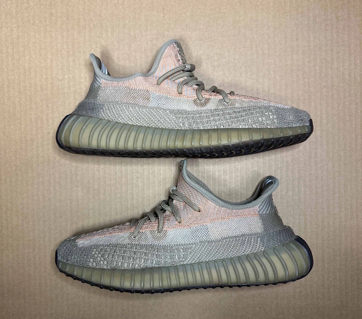 Taglia 9 Yeezy Boost 350 V2 talpa sabbia