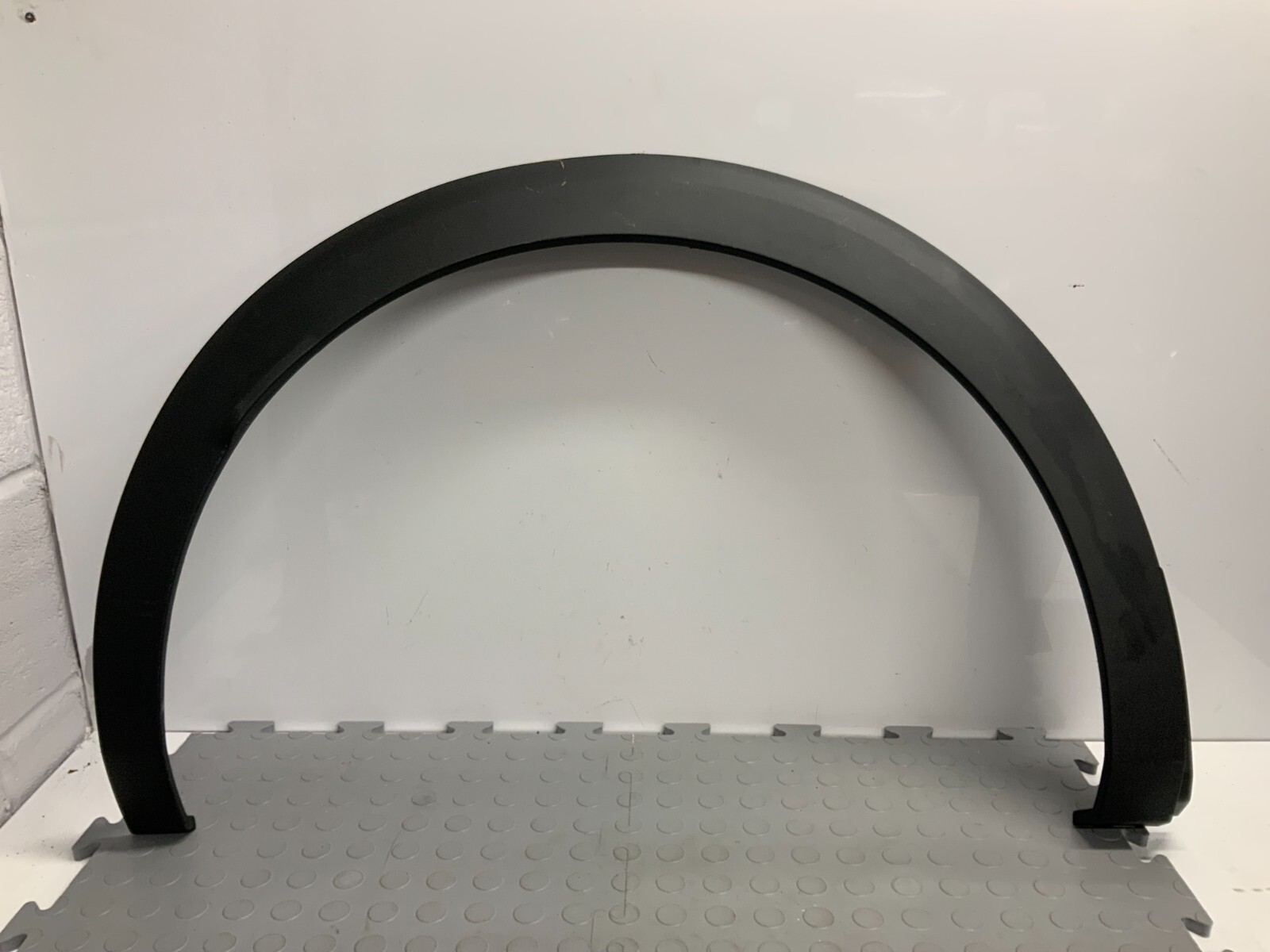 Peugeot 3008 Mk2 SUV Rear Right Fender Molding Trim 9825289077 1.2 