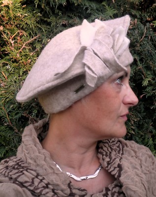 Damen Mütze Baskenmütze Mc Burn in Beigetöne Wollmützen Anlasshüte Winter Herbst