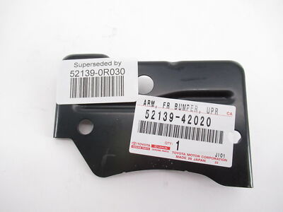 りーあ Genuine OEM Toyota 52139-0R030 Driver Front Bumper Support Bracket
