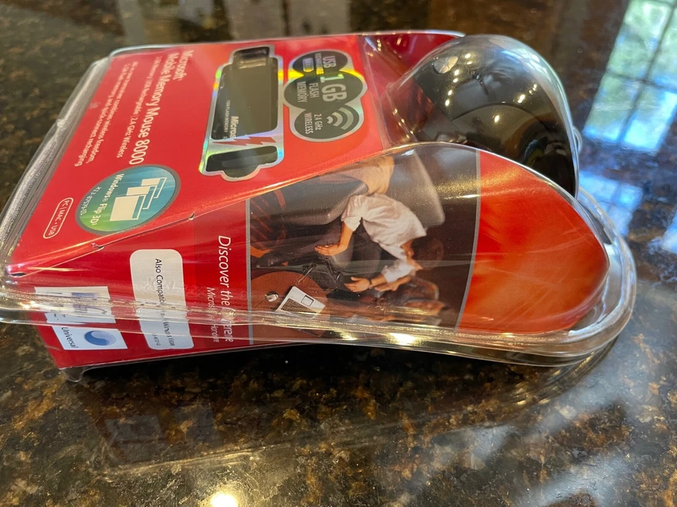 Microsoft Mobile Memory Mouse 8000 - Image 3 of 4