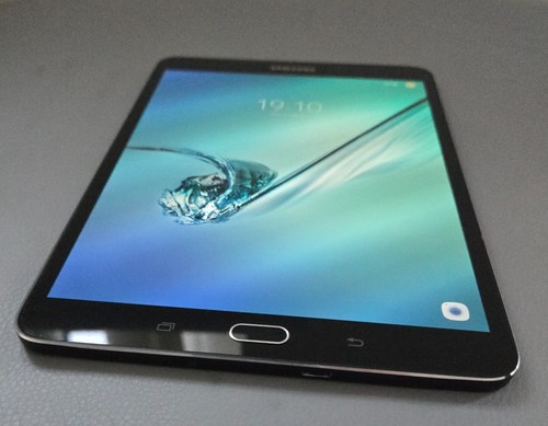 Samsung Galaxy Tab S2 (SM-T710) 9.7in. 32GB Wi-Fi Tablet - Black - Picture 3 of 9