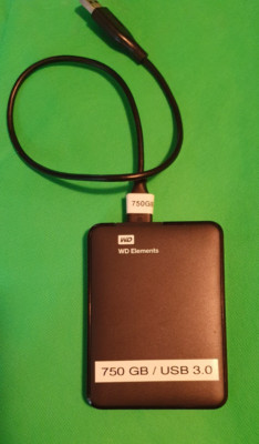 WD Elements 750 GB, super schnelle USB 3.2  Externe Festplatte ab WIN 10  