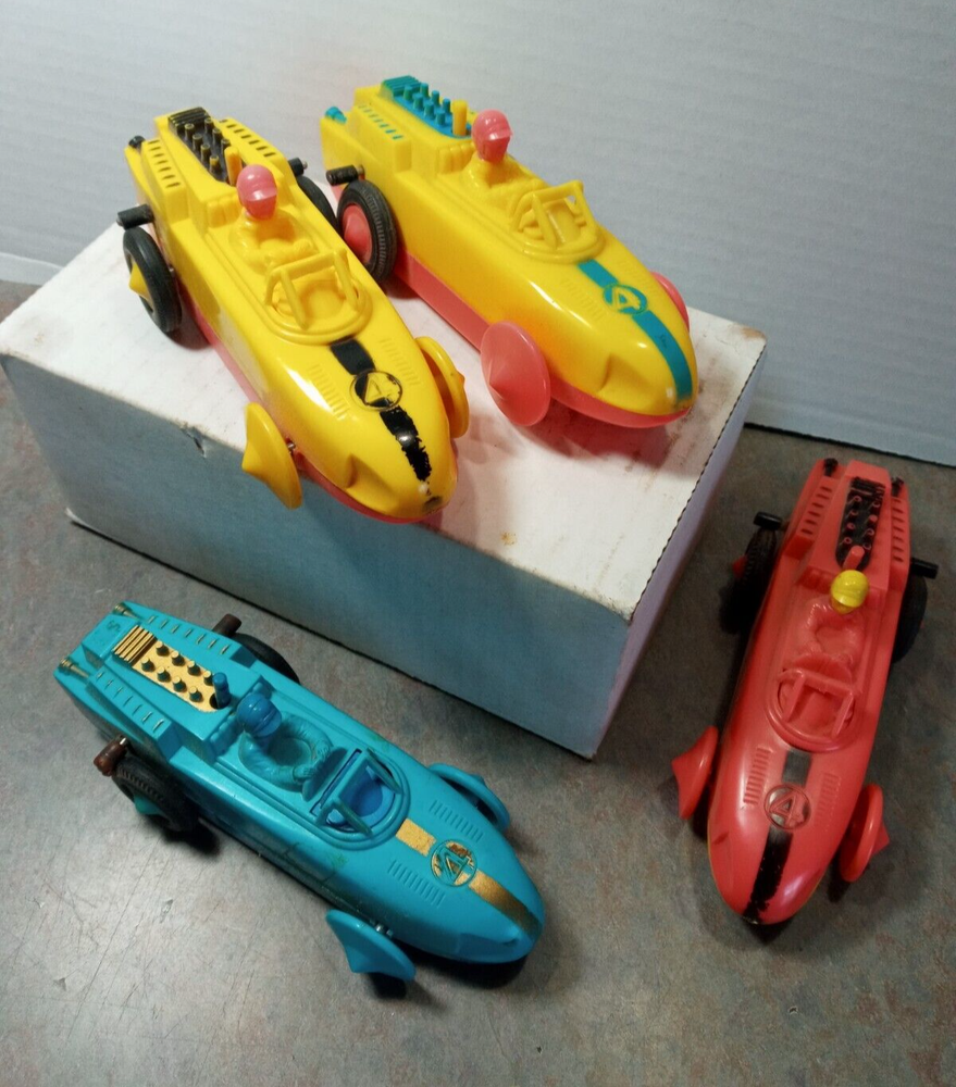 Vtg Toy Transogram race car 4pc lot battery operated 4pc lot plastic