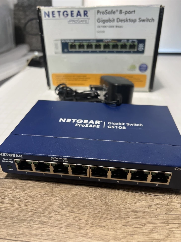 NETGEAR GS108 ProSafe 8 Port Gigabit Ethernet Switch & tp-link 5 Port Switch V4 - Image 2 of 4