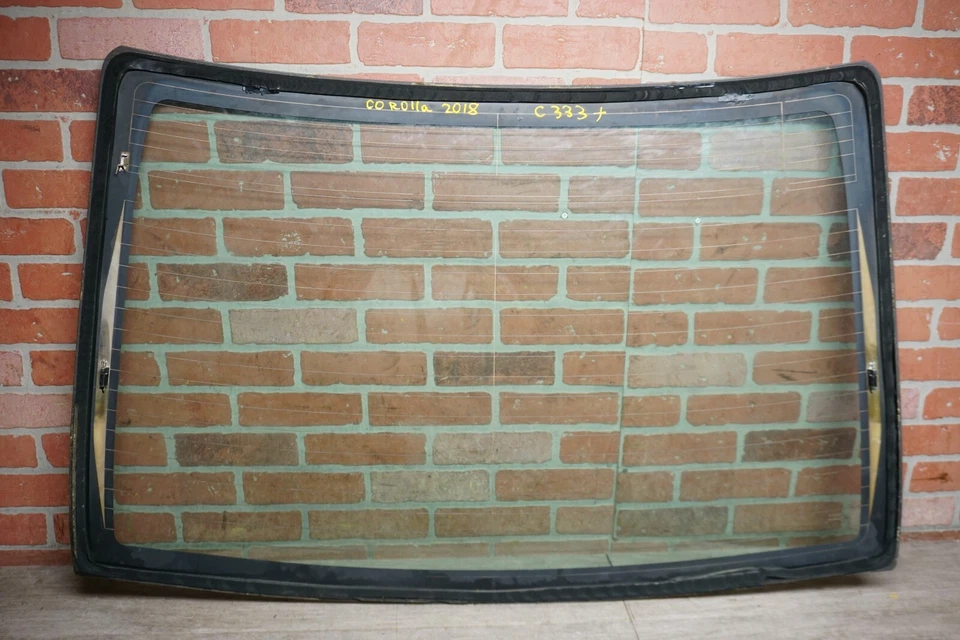 2017-2018 TOYOTA COROLLA LE SEDAN 1,8 Л ГАЗОВОЕ ЗАДНЕЕ СТЕКЛО ЛОБОВОГО СТЕКЛА ОТ ОРИГИНАЛЬНОГО ПРОИЗВОДИТЕЛЯ - Изображение 4 из 4