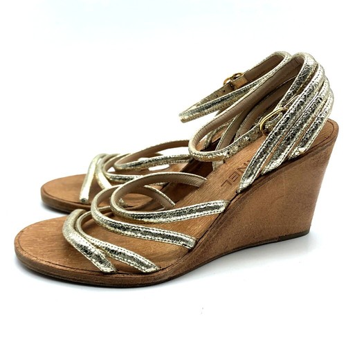 UNUSED CHANEL CC Mark Wood sole Sandals Champagne Gold - Foto 2 di 7