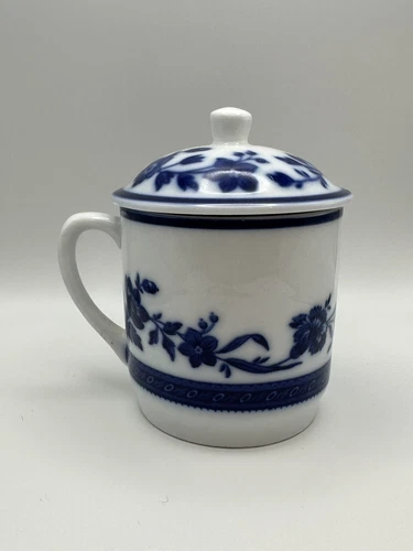Williams Sonoma Blue White Floral Flower Coffee Tea Cup Mug Top Lid 3 Cups 1 Lid