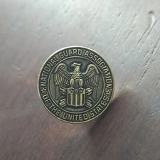 National Guard Association of US Gold Lapel Pin C1