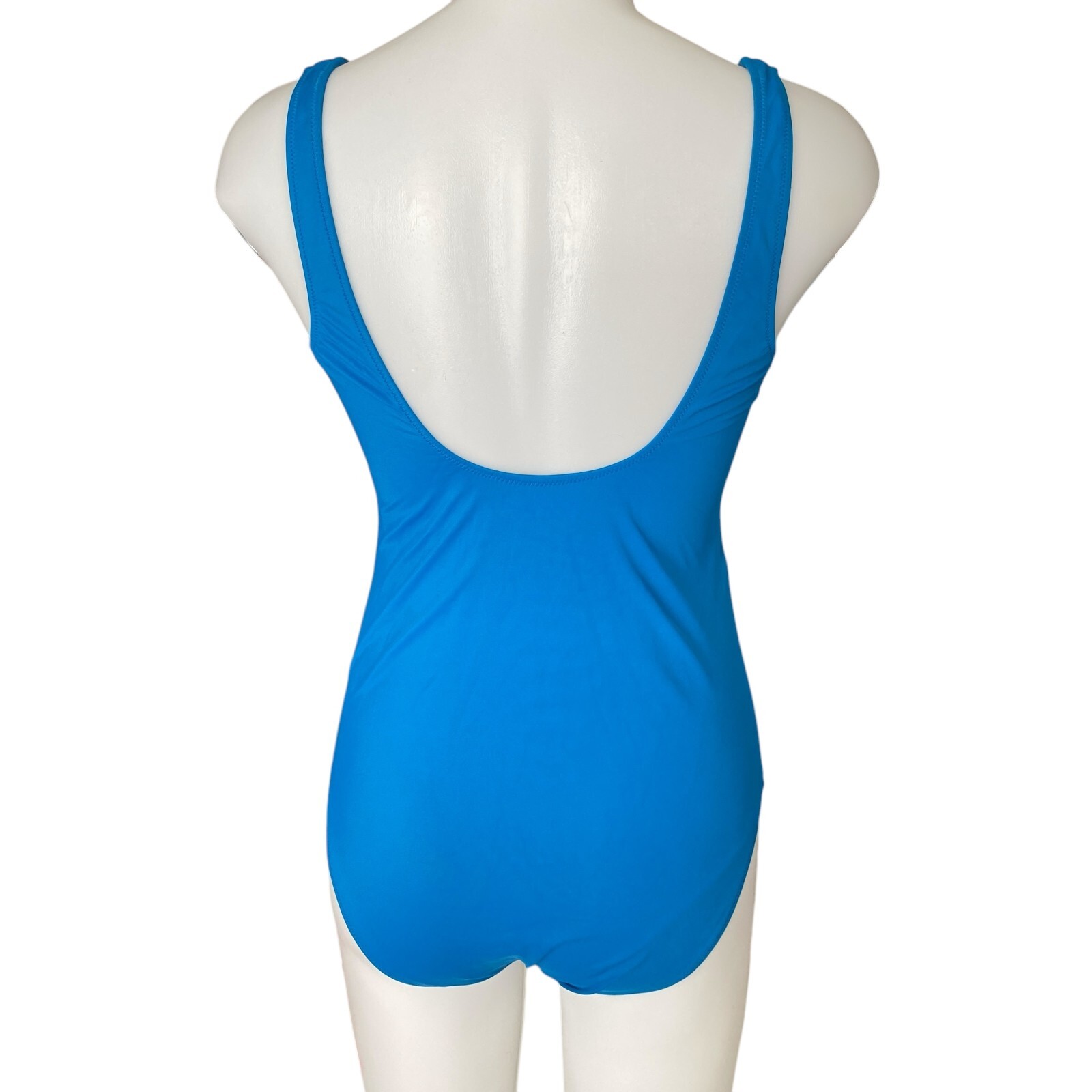 Women's size medium Amazon Essentials light blue … - image 4