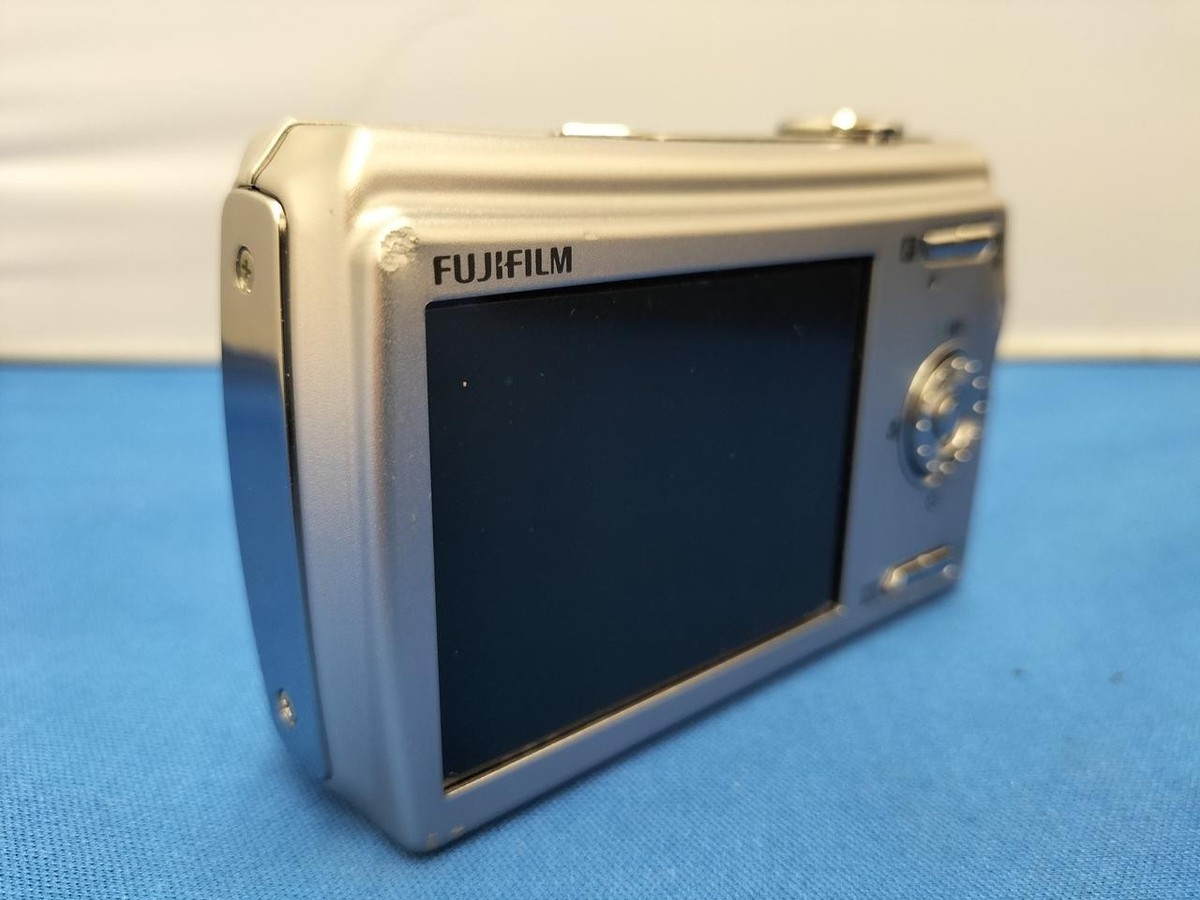 Fujifilm FinePix F Series F100FD Compact Digital Camera | eBay