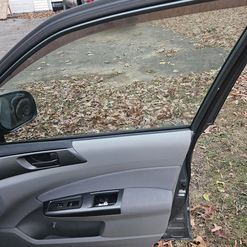 Subaru Forester 2009-2013 puerta delantera derecha pasajero ventana vidrio solo OEM Foto 2 de 3