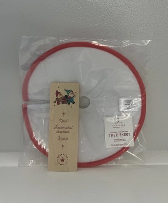 New Hallmark Snowy Miniature Tree Skirt 7  Dream Ornament Club Book Mark 2024 H6