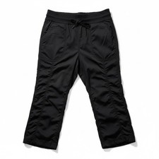 The North Face Women  s Aphrodite Motion Capri Hiking Water-Repellant Pant Size S