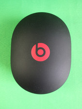 Beats by Dr. Dre Hard Shell Zipper Headphone Carrying Case, Black/Red