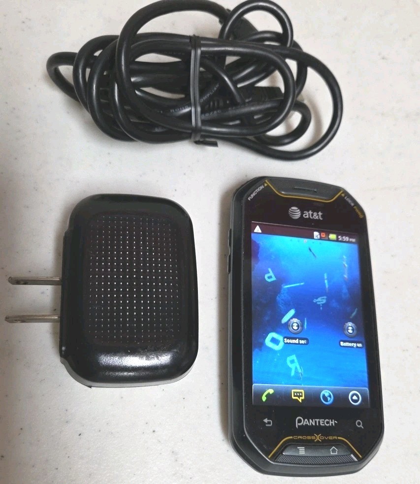 Cheap Smartphone Pantech Crossover P8000  Black AT&T Android