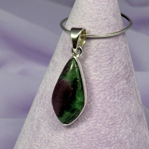 925 Silver Ruby in Zoisite crystal pendant 4.8g SN55136 - Picture 3 of 4