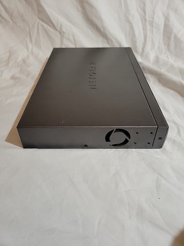 Netgear ProSafe 16 AP Wireless Management System WMS5316 - Picture 6 of 6