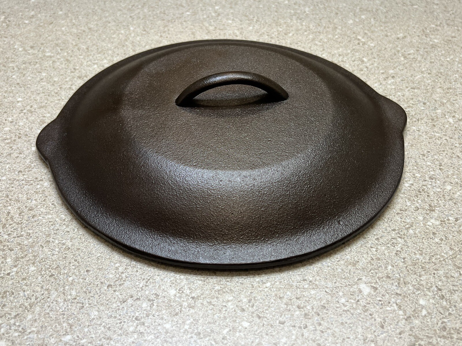 Vintage 7 Unmarked Lodge Cast Iron Skillet Cover / Dutch Oven Restored