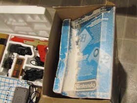 OLD NINTENDO VIDEO GAME SYSTEM W/ POWER PAD TESTED WORKING