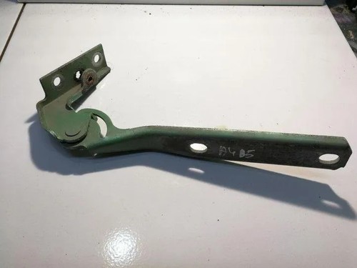 AUDI A4 8D2, B5 Motorhaubenscharnier vorne links 8D0823301B 1.80 27160810