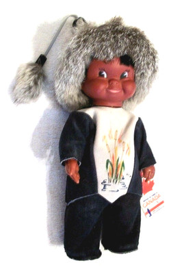 Alaska Eskimo Doll Figures by Creations du Vagabond Fur & Leather Dressed Canada