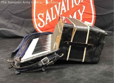 トンボ　アコーディオン　No.181 STEEL REEDS Tombo Black Pearl Pattern Steel Reeds No 181 Accordion