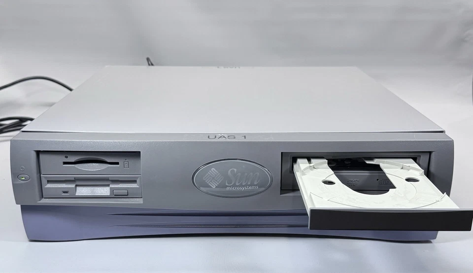 Sun Microsystems Sunblade 150 Blade Workstation UltraSPARC IIe 650MHz 512MB 80GB - Image 2 of 4