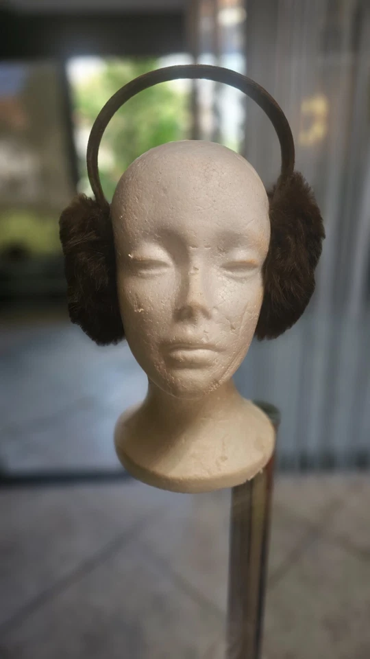 Genuine Vintage Lunaraine Female Mink Coat & Earmuffs, S. Garber Furs Chicago - Image 3 of 4