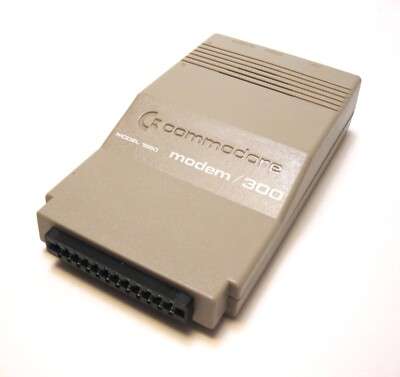 VINTAGE COMMODORE MODEL 1660 MODEM 300 C64 - USED