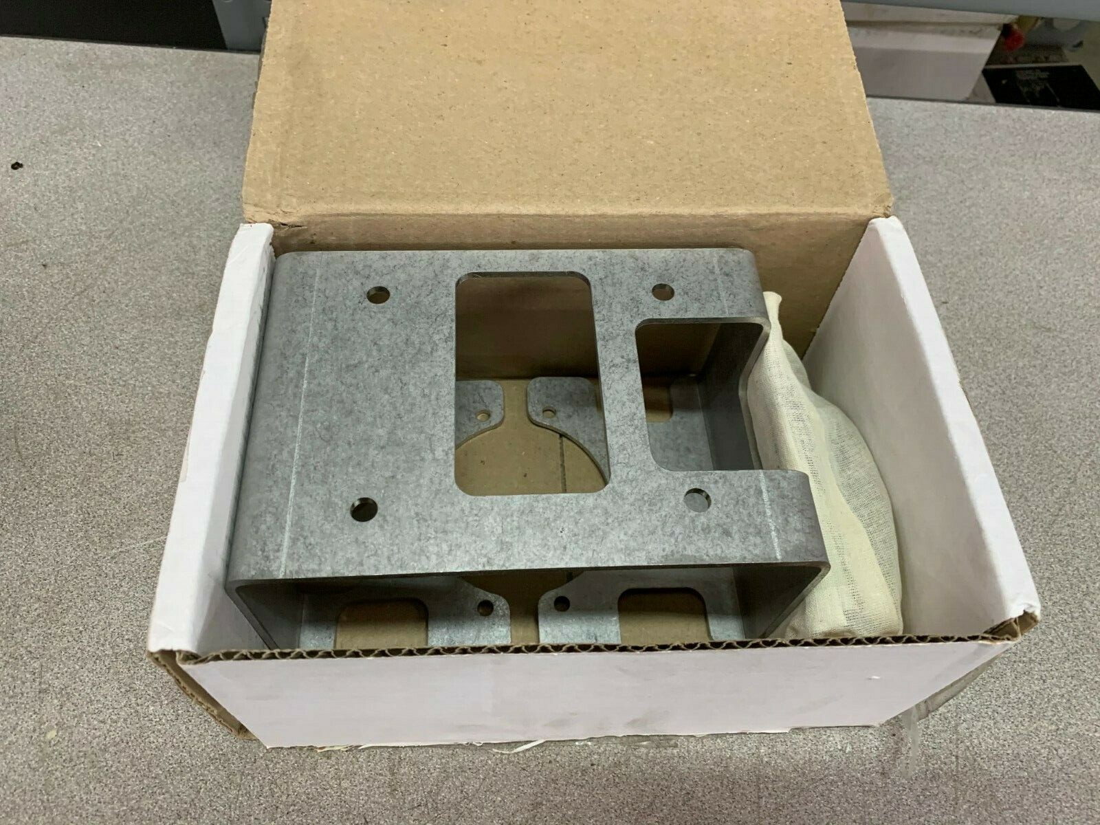 NEW IN BOX TOPWORX ACTUATOR MOUNTING KIT 29B1712X012 eBay