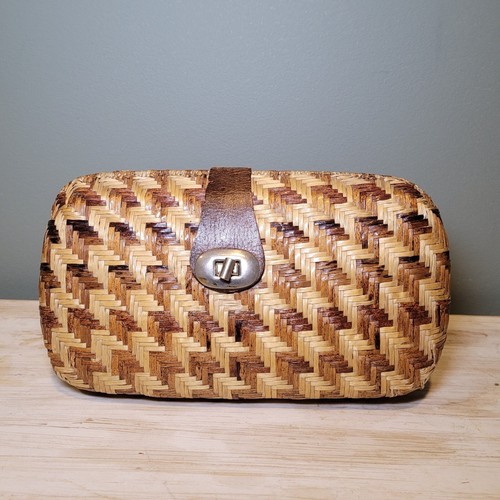 Vintage MCM Unbranded Wicker Basketweave Chevron Structured Clutch 50s 60s 70s - Picture 9 of 10