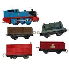 Thomas Friends TrackMaster Motorized Train Lot Thomas Engine Mail Cargo Cars