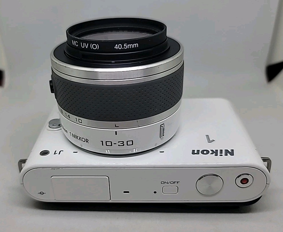 Nikon 1 J1 Mirrorless Digital Camera Nikkor 10-30mm 3.5-5.6 Lens White Working 7