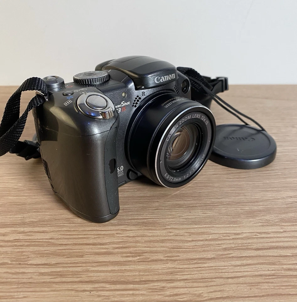 Canon PowerShot S3 IS 6MP Digital Camera 12x Optical Zoom Tilt Screen - Tested - Image 2 of 4