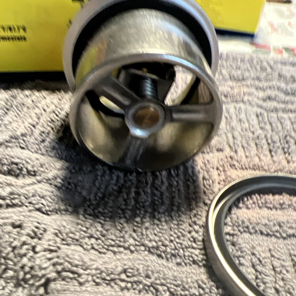 Stant Engine Thermostat 190°F 14539 - Image 2 of 4