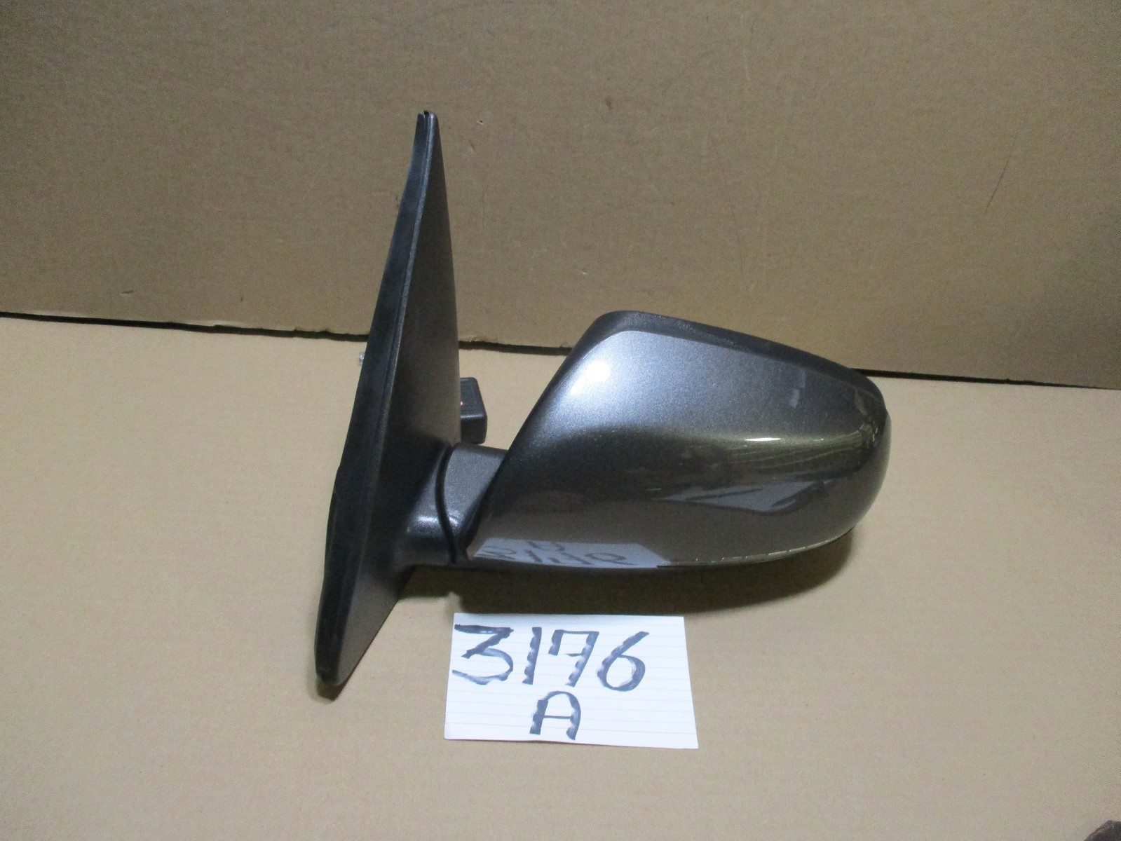 10 11 12 13 Kia Forte DRIVER side Mirror Used Power #3176-A 