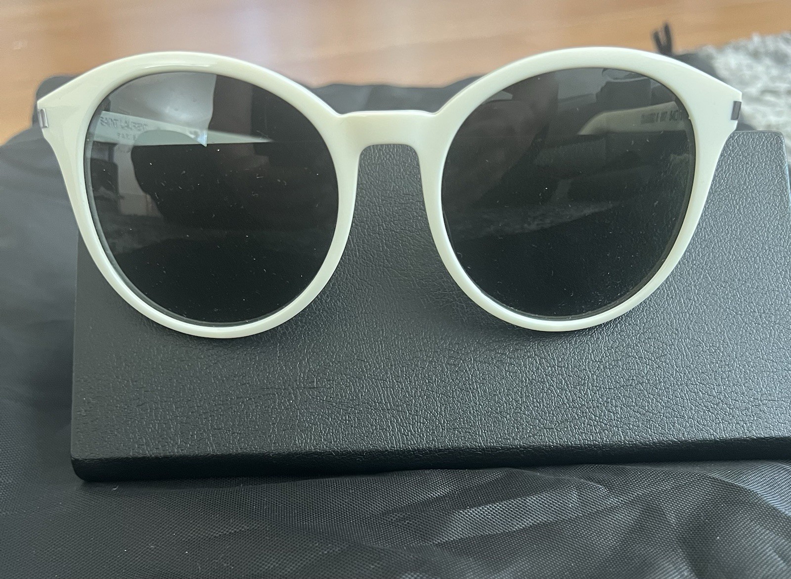 Occhiali da sole Saint Laurent unisex rotondi montatura bianca