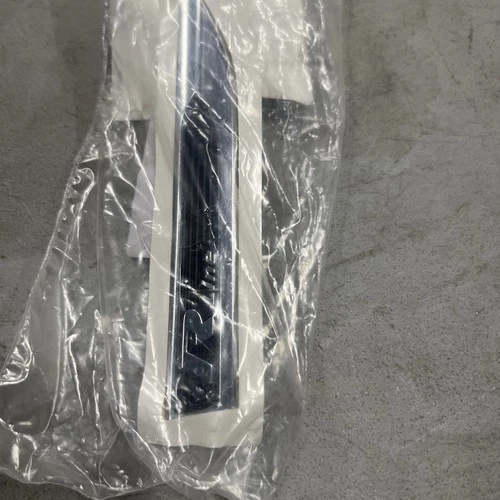 2016-2019 VOLKSWAGEN PASSAT RIGHT TRIM BADGE NEW OEM 561 853 688 F FOD