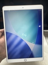 Apple iPad Air 3rd Gen 64GB, Wi-Fi, 10.5in - Gold - Good Condition