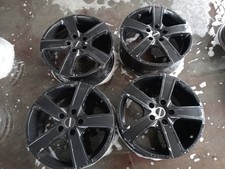 4 cerchi in lega Momo Hyperstar 7x17 Et42 5x114.3 17 pollici