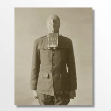 1915 WWI Soldier with Zelinsky-Kummant Russian Gas Mask Giclee Photo Print