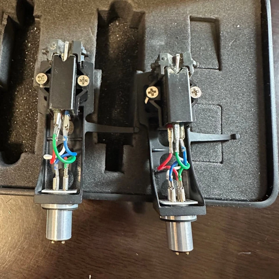 Cartucho, cabezal y lápiz óptico Shure m44G de 2 piezas Foto 2 de 4