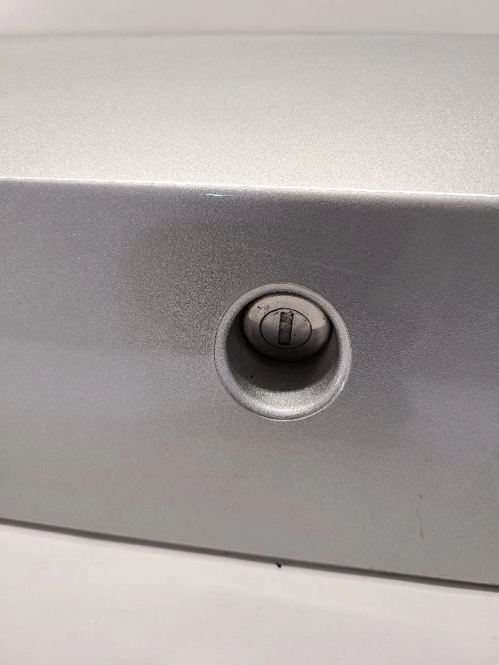 2007-2013 CHEVROLET ЛАВИНЫ 1500 RH ПРАВЫЙ ИНСТРУМЕНТ КОРОБКА КРЫШКА СЕРЕБРО  - Изображение 2 из 4