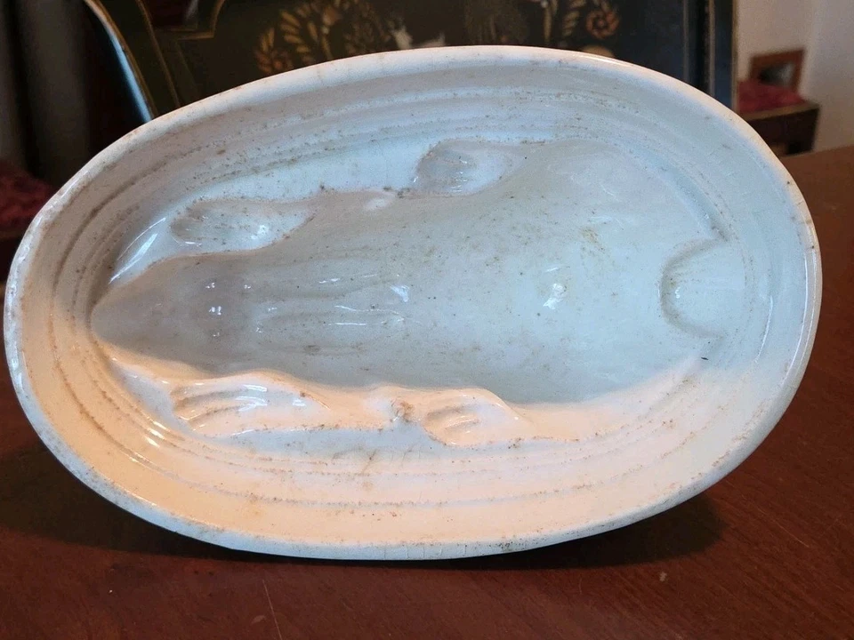 Molde de comida antiguo de cerámica de piedra de hierro blanca conejo conejito siglo XIX país  Foto 2 de 4