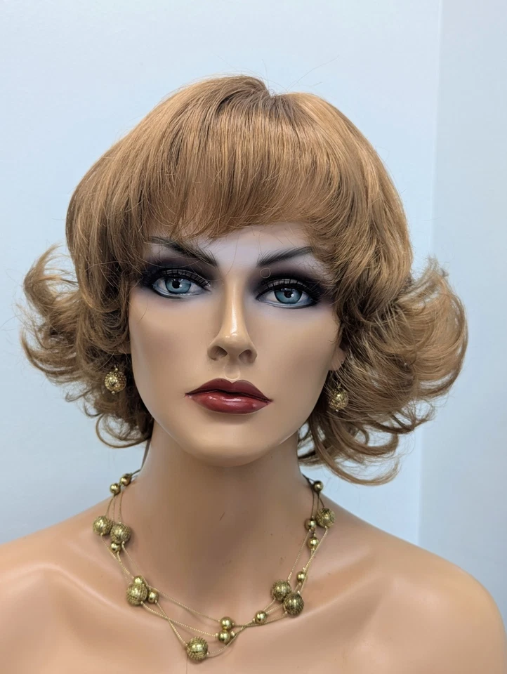 Peluca sintética corta #27 rubia fresa abatible con flequillo Foto 4 de 4